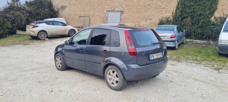 Ford Fiesta 1.4 HDI, снимка 7 - Автомобили и джипове - 53180780