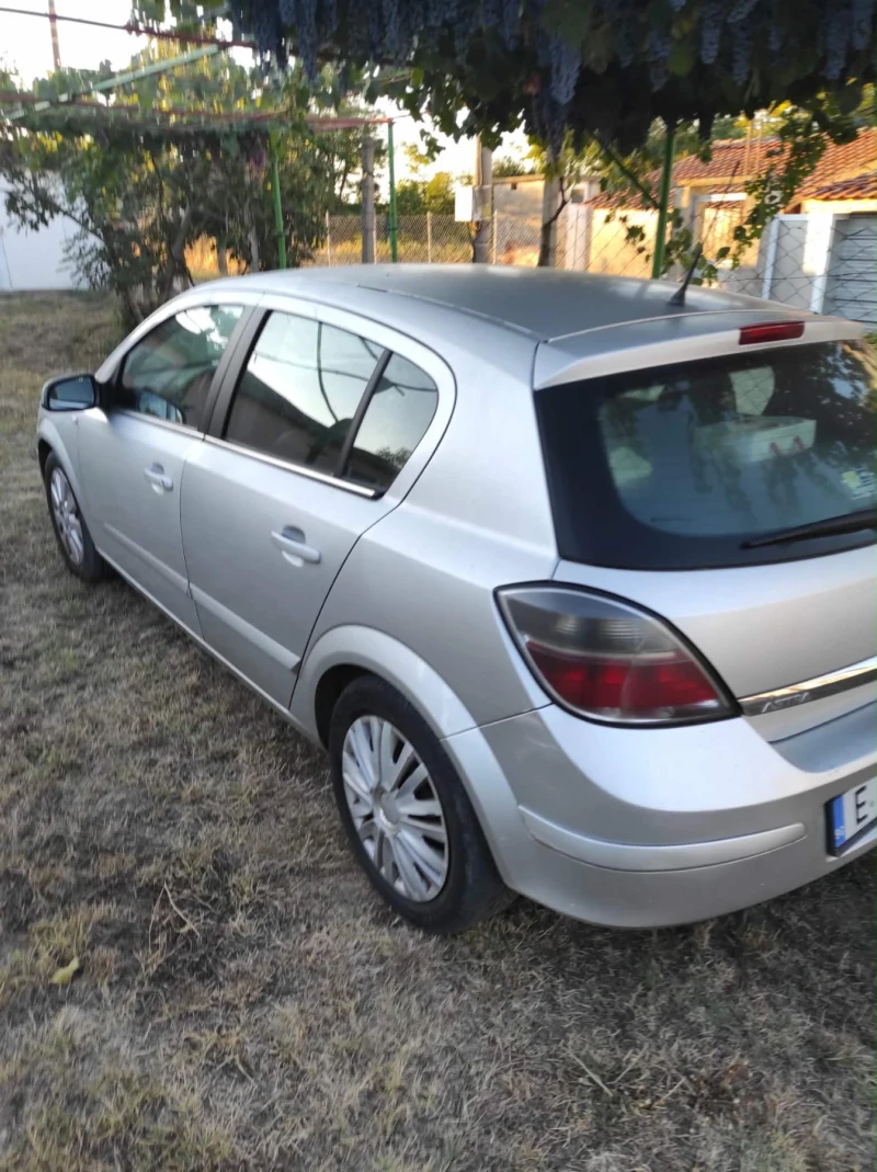 Opel Astra, снимка 2 - Автомобили и джипове - 53263924