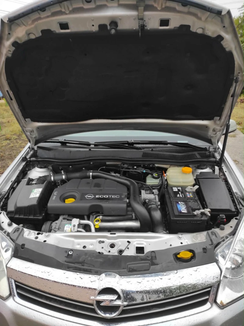 Opel Astra, снимка 9 - Автомобили и джипове - 53263924