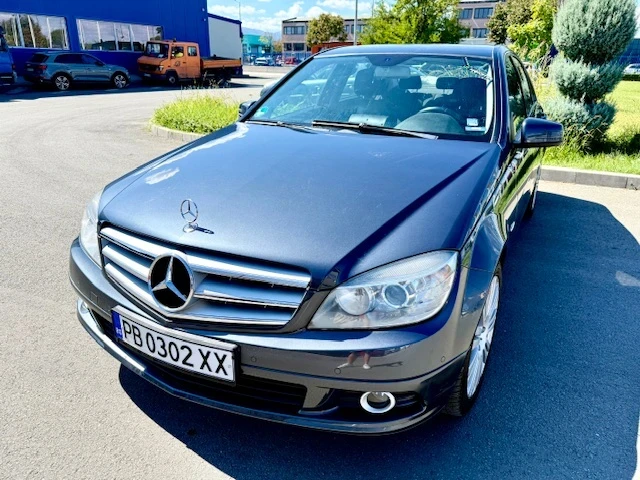 Mercedes-Benz C 180 KOMPRESSOR-РЕАЛНИ КМ.НАВИГАЦИЯ-ВСИЧКО ПЛАТЕНО - изображение 8