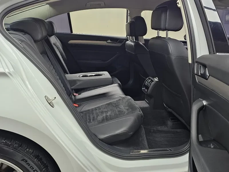 VW Passat Gt(B8) 2.0 Tdi, снимка 11 - Автомобили и джипове - 55062380