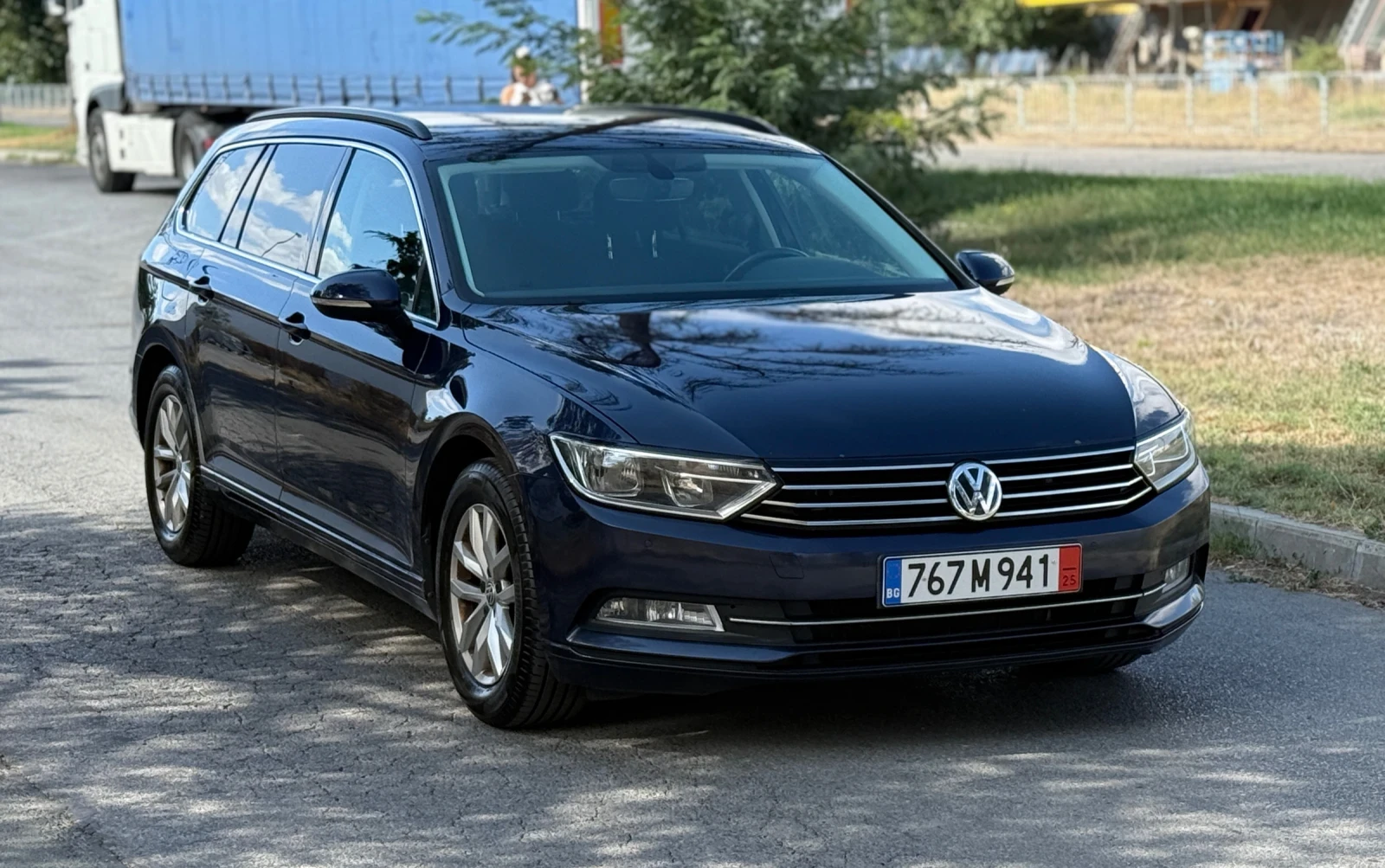 VW Passat 2.0TDI* DSG* DIGITAL* DISTRONIC* KEYLESS GO, снимка 1