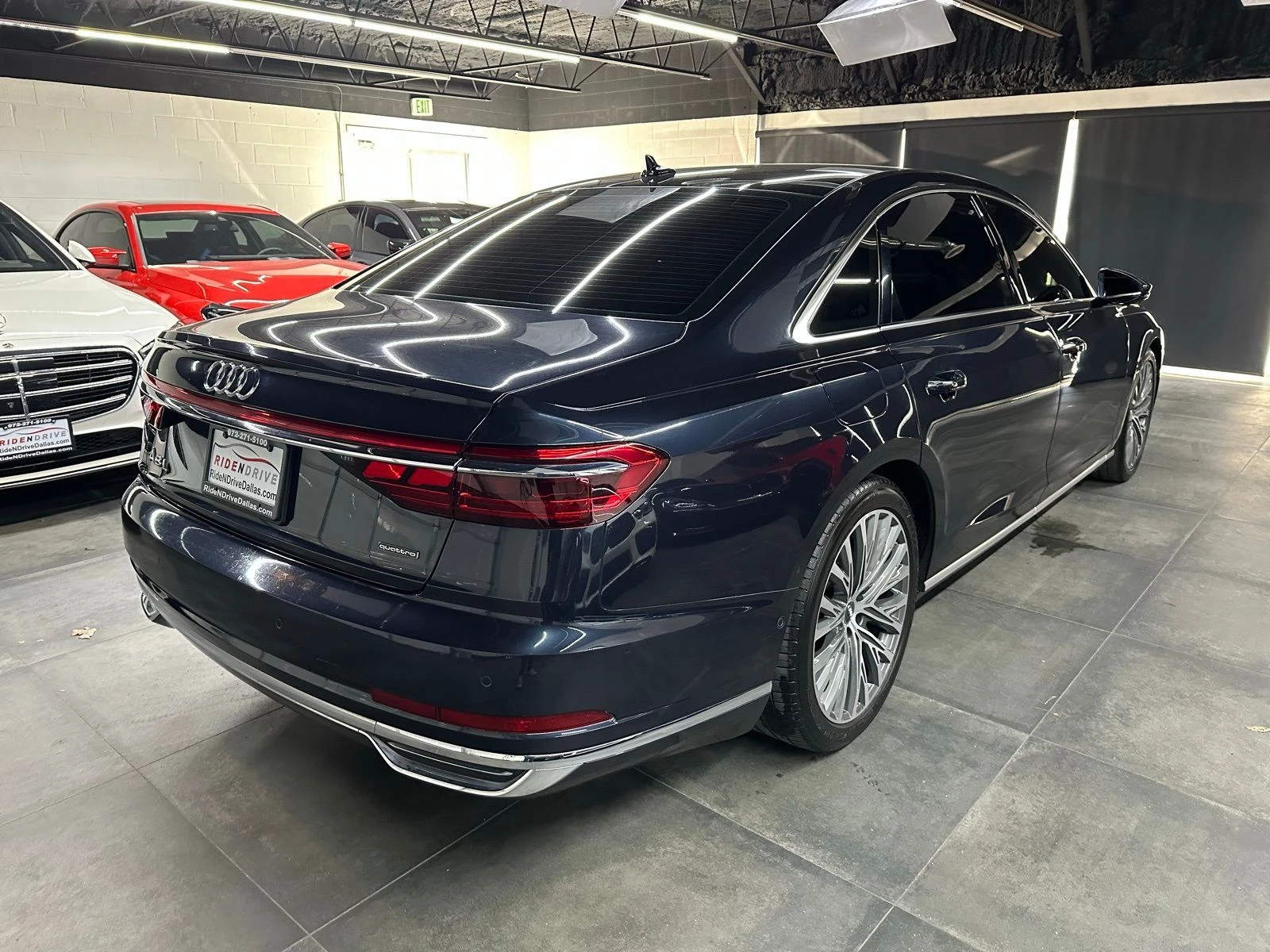 Audi A8 L* B&O* Масаж* Пано* Distronic - изображение 6