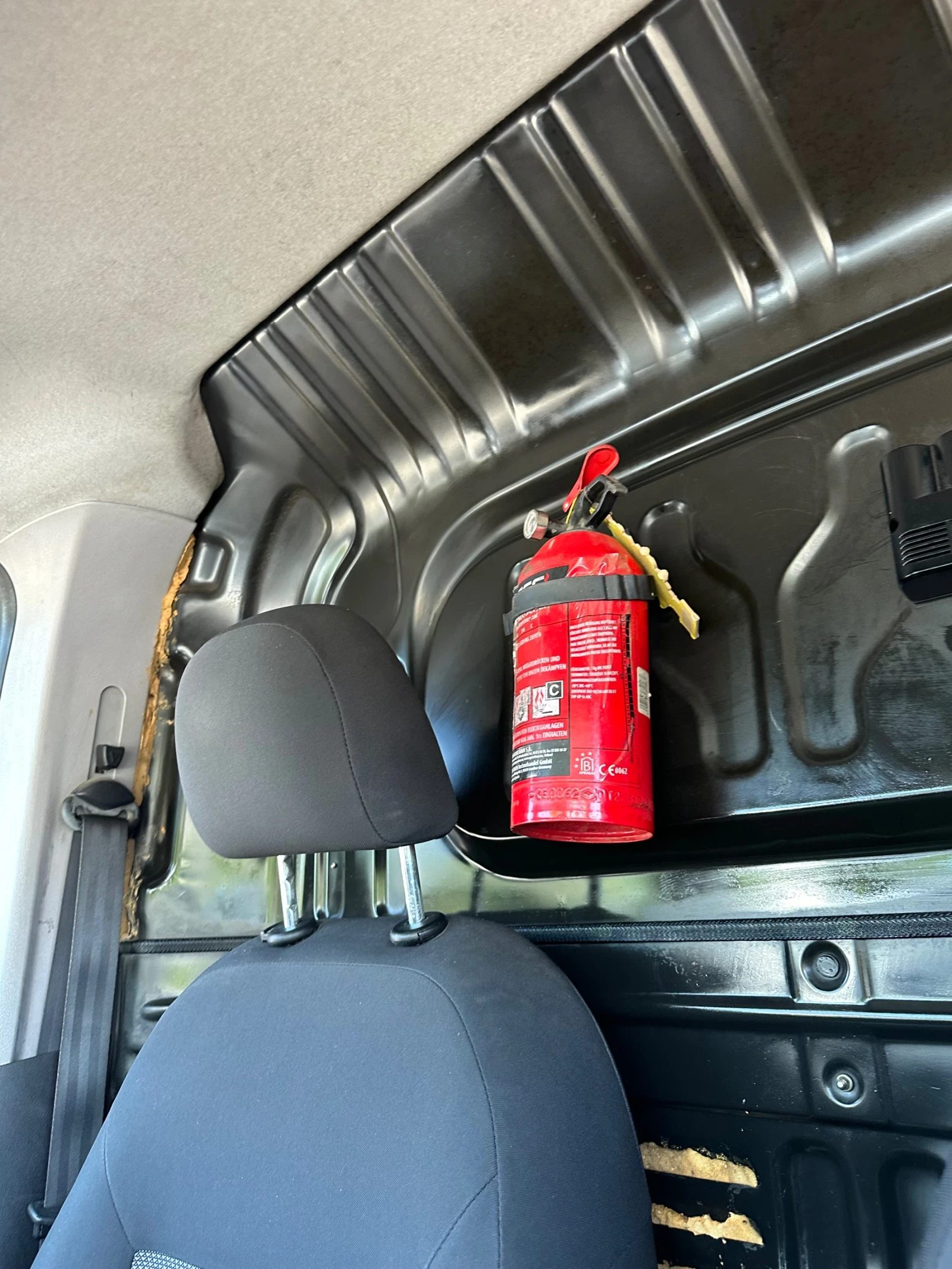 Fiat Doblo 1.3 - изображение 10