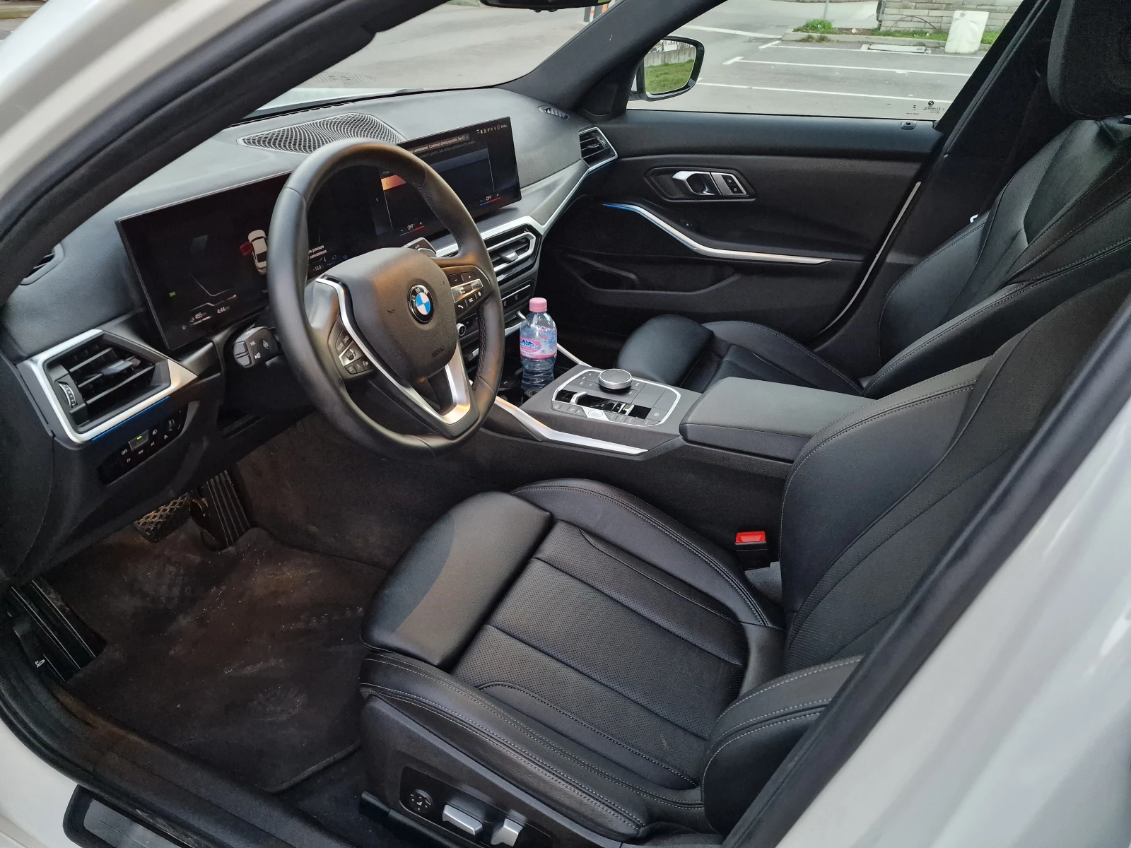 BMW 330 xDrive Plug-In Hybrid 2023 | 288 hp | 4x4 | US | Mobile.bg � ����������� 11