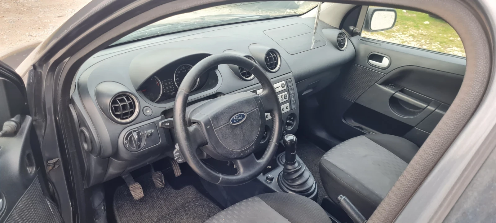 Ford Fiesta 1.4 HDI - изображение 6