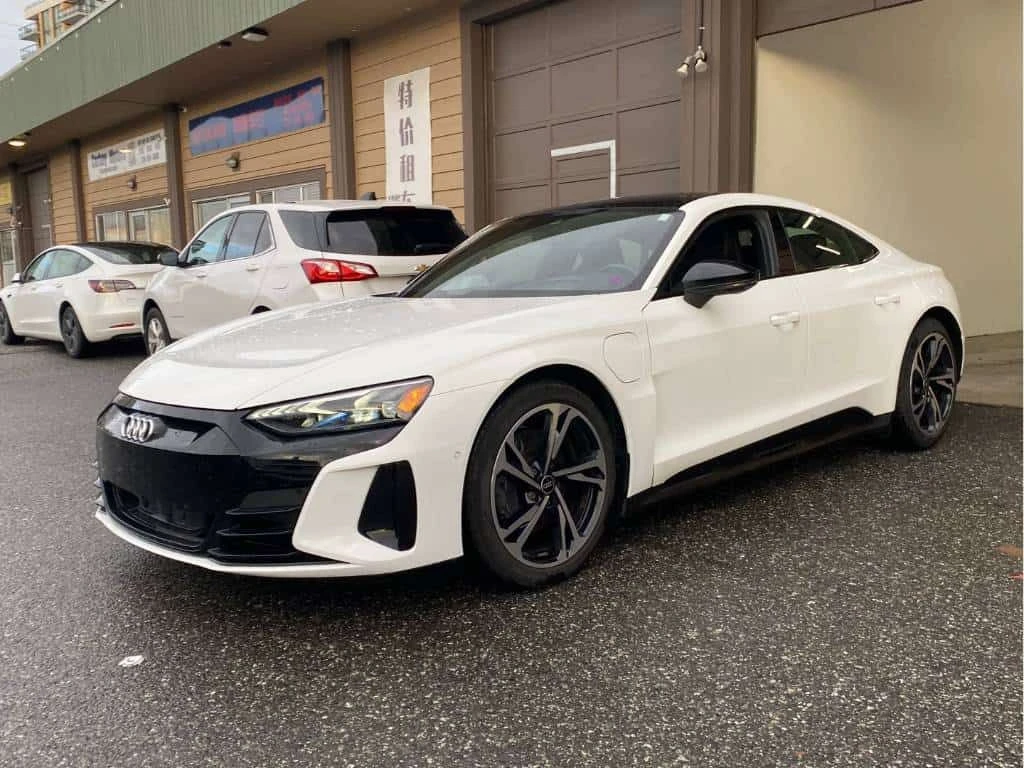 Audi E-Tron GT * quattro * PANO* KEYLESS* �������*  | Mobile.bg � ����������� 1