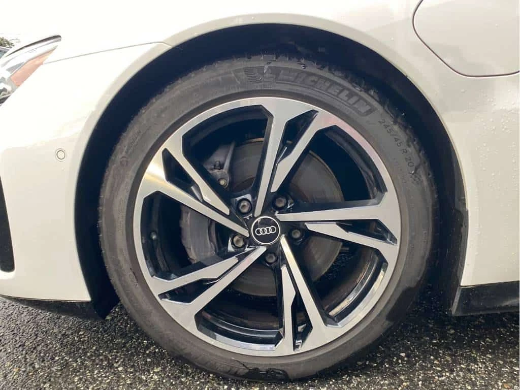 Audi E-Tron GT * quattro * PANO* KEYLESS* ПОДГРЕВ*  - изображение 7