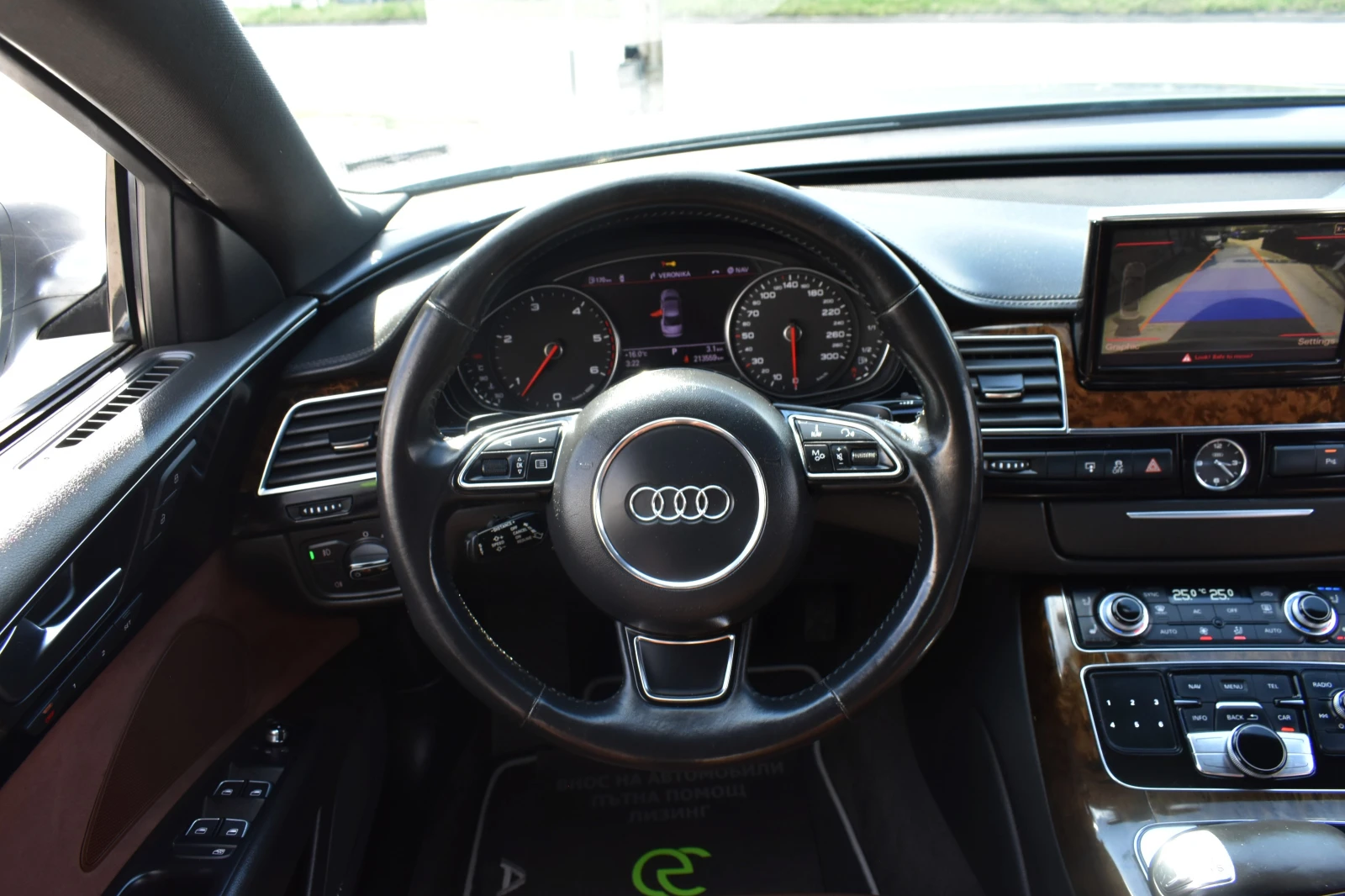 Audi A8 4.2TDI* EXCLUSIVE* ОБДУХВАНЕ* ПОДГРЕВИ* DISSTRONIC, снимка 13 - Автомобили и джипове - 54098831