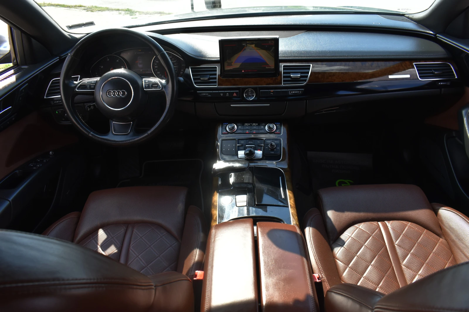 Audi A8 4.2TDI* EXCLUSIVE* ОБДУХВАНЕ* ПОДГРЕВИ* DISSTRONIC, снимка 16 - Автомобили и джипове - 54098831