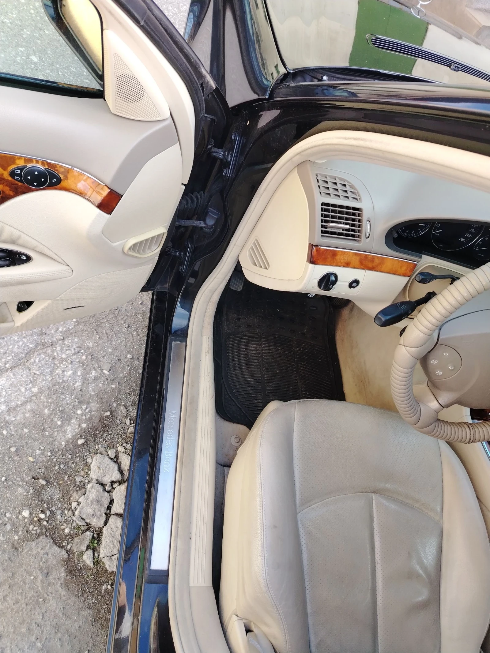 Mercedes-Benz E 320  Ekegsnce Газ-бензин, снимка 7 - Автомобили и джипове - 54113198