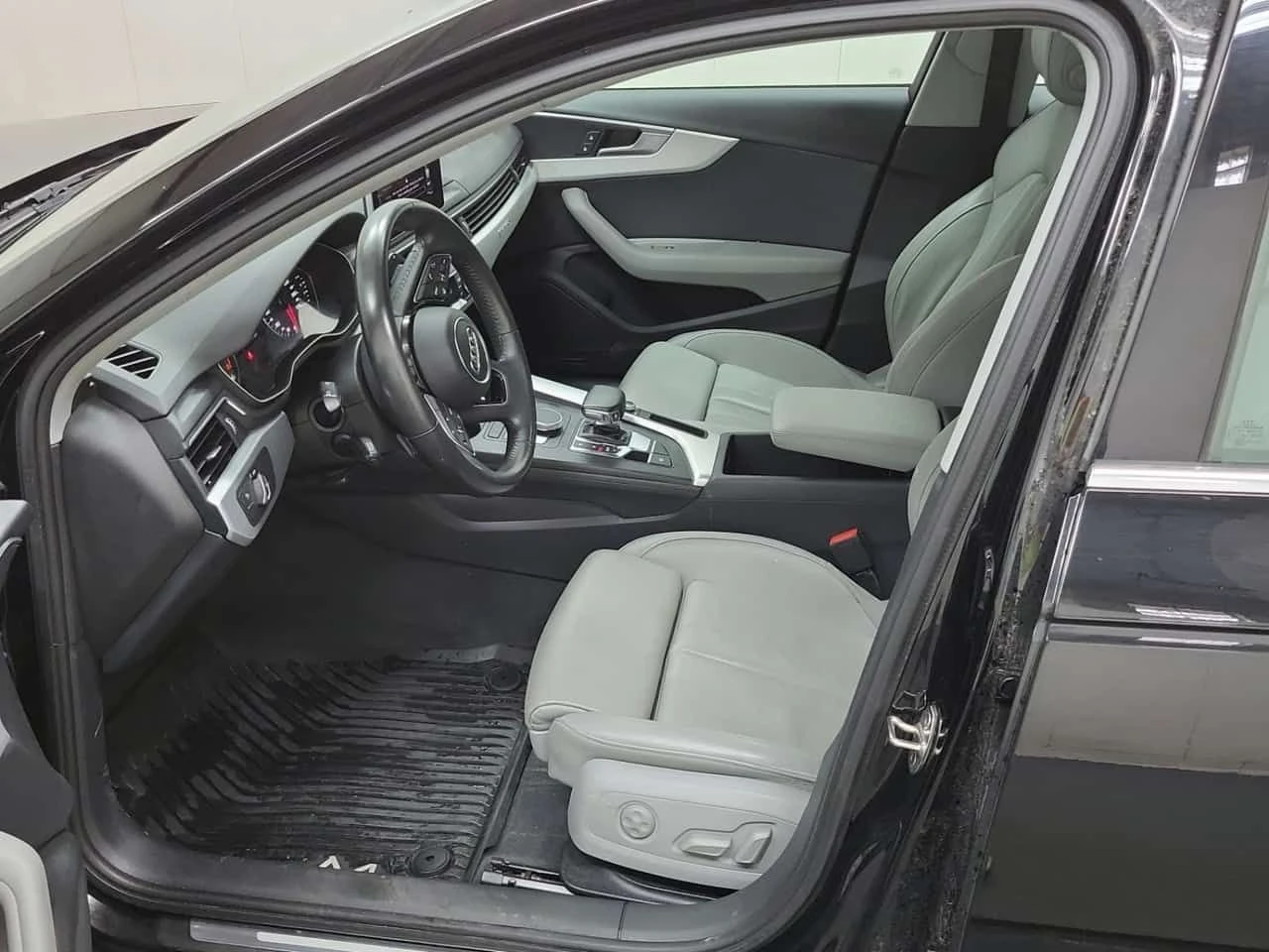 Audi A4  PROGRESSIV /LED/CAMERA/ПОДГРЕВИ , снимка 5 - Автомобили и джипове - 54156933