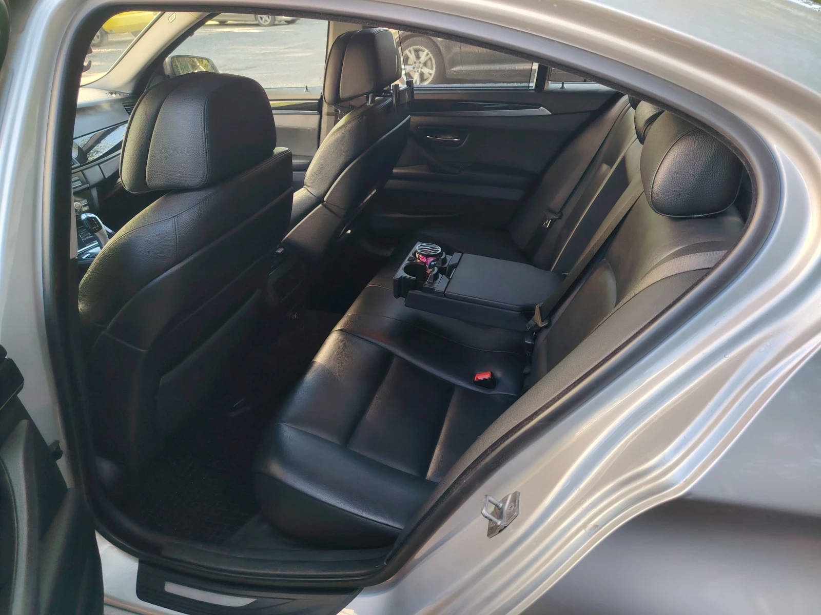 BMW 525  Xdrive, снимка 9 - Автомобили и джипове - 54559633