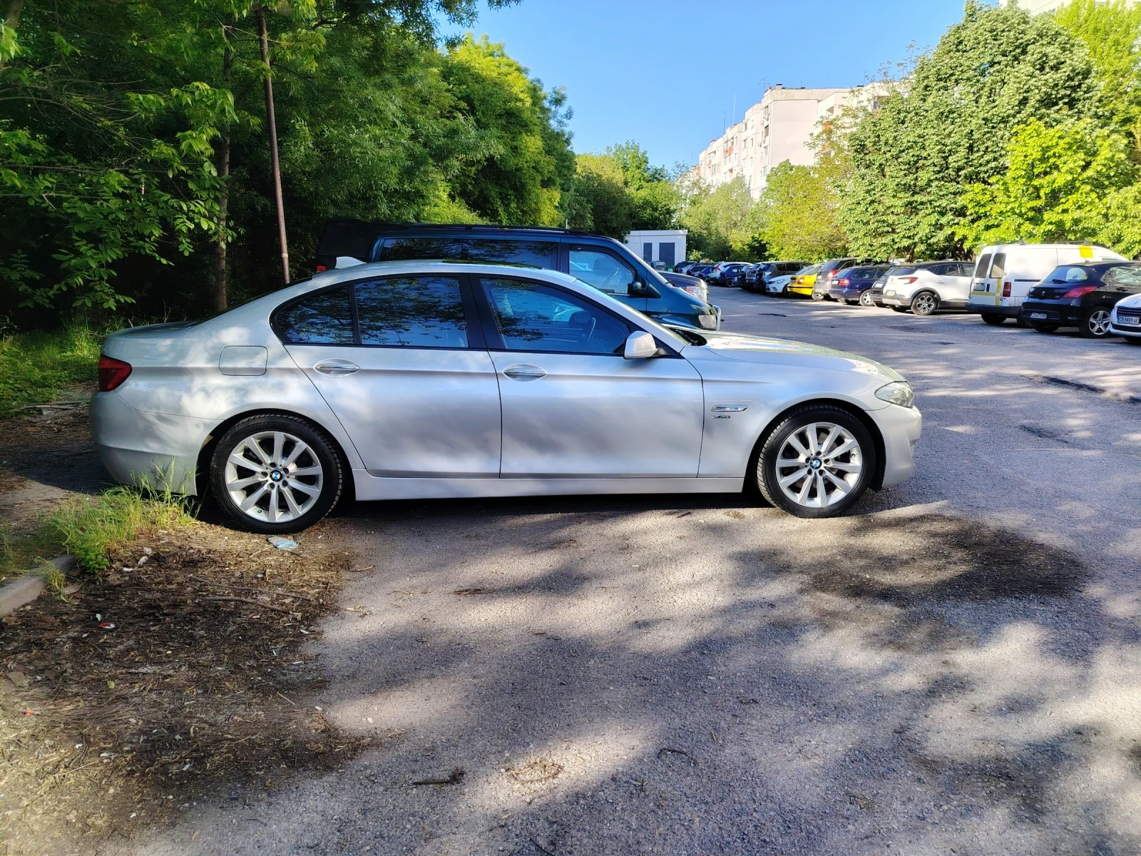 BMW 525  Xdrive, снимка 4 - Автомобили и джипове - 54559633