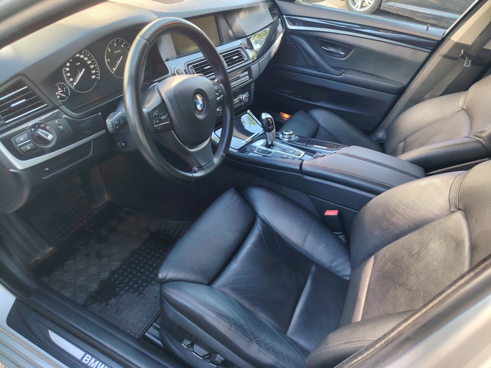 BMW 525  Xdrive, снимка 6 - Автомобили и джипове - 54559633