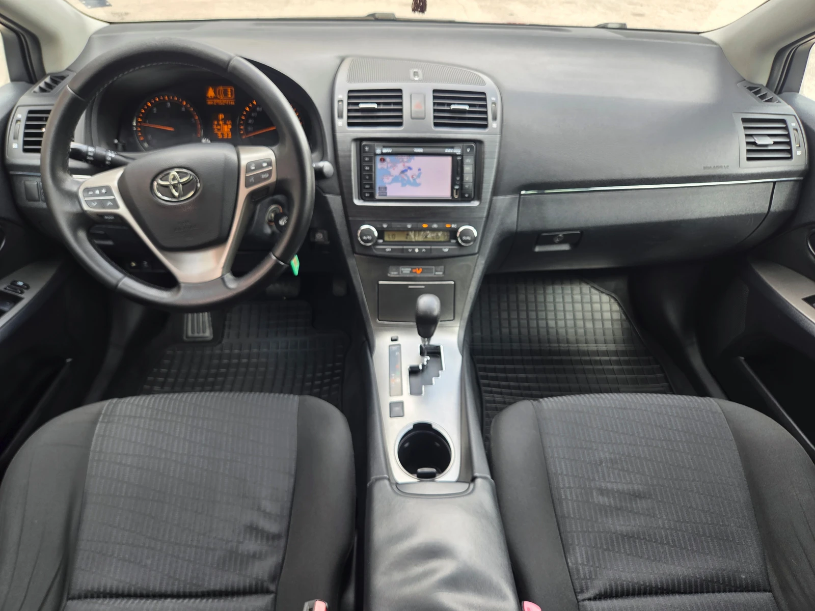 Toyota Avensis 2.2d(150 Hp)AT/Navi/Камера, снимка 11 - Автомобили и джипове - 54740669