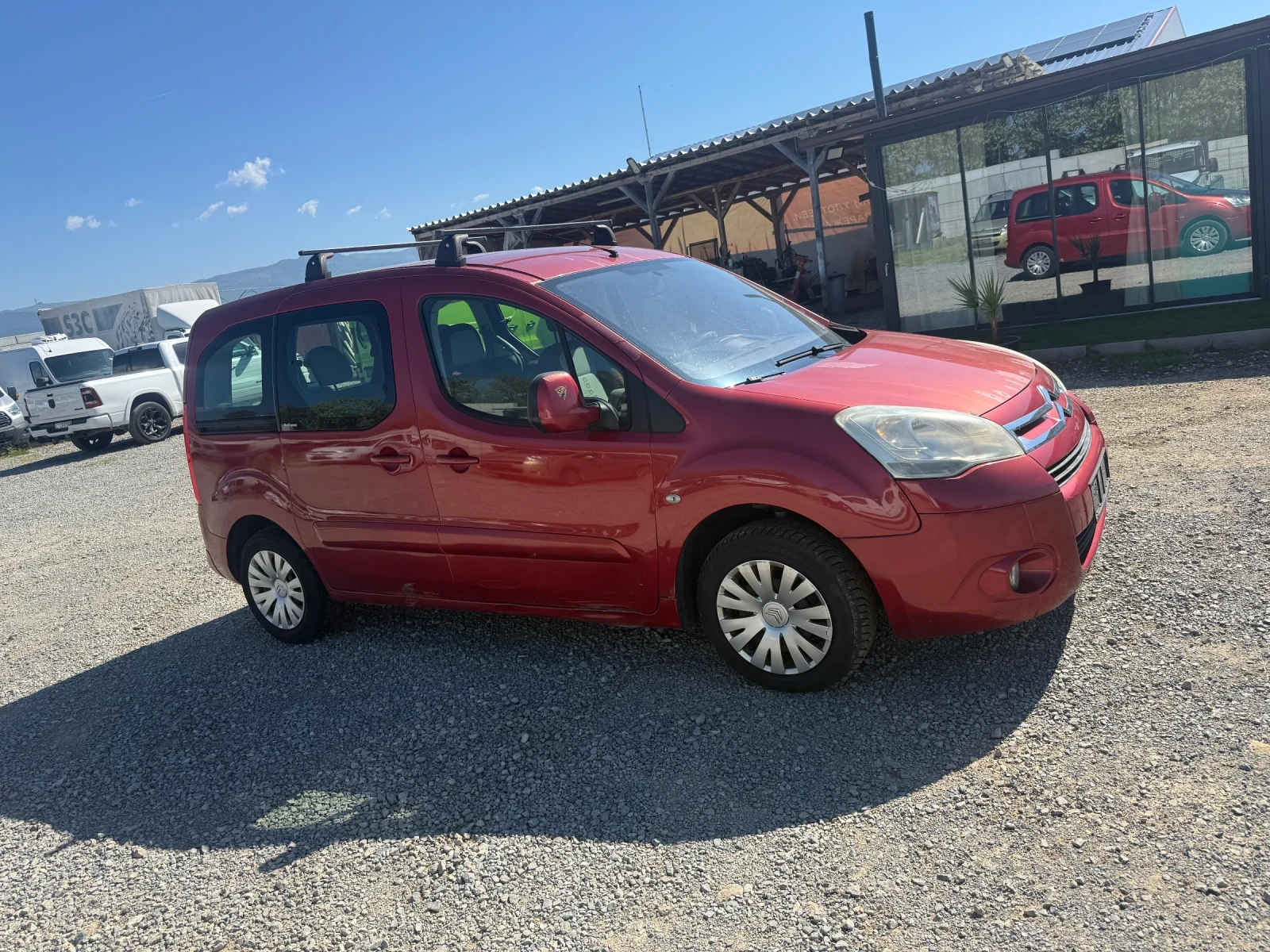 Citroen Berlingo 1.6 HDI KLIMATRINIK, снимка 3 - Автомобили и джипове - 54842825