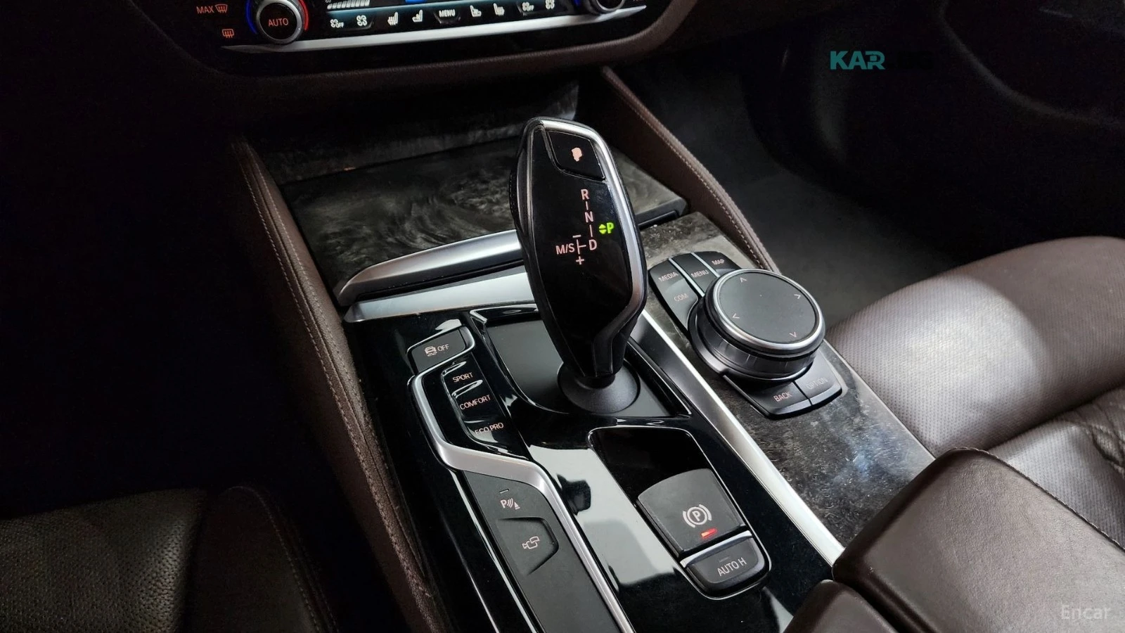 BMW 540 i / XDRIVE / BOWERS / 360 / ОБДУХ / ПОДГРЕВИ , снимка 9 - Автомобили и джипове - 55264293