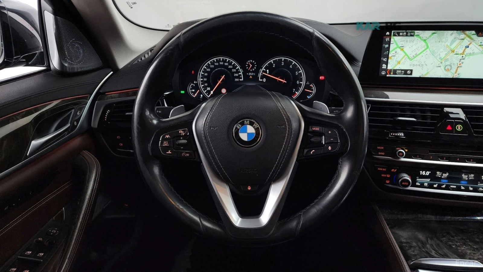 BMW 540 i / XDRIVE / BOWERS / 360 / ОБДУХ / ПОДГРЕВИ , снимка 11 - Автомобили и джипове - 55264293