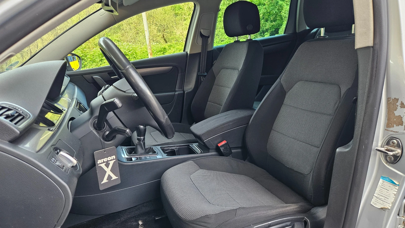 VW Passat 2.0 TDI NAVIG/KLIMATRON/6skorosti, снимка 13 - Автомобили и джипове - 55307204