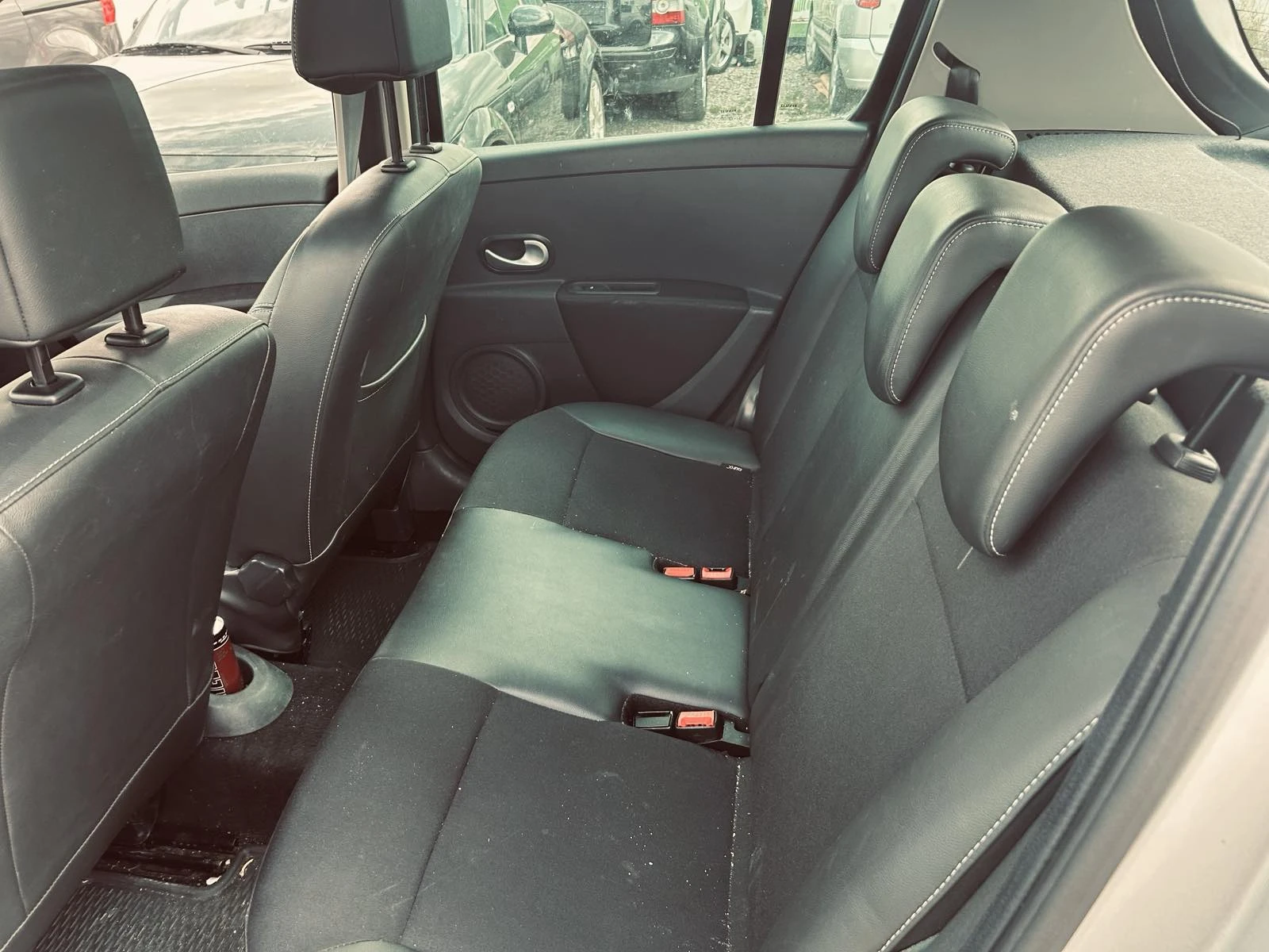 Renault Clio, снимка 6 - Автомобили и джипове - 55381284