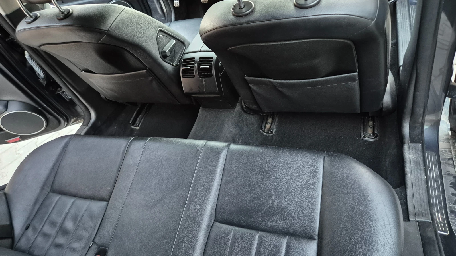Mercedes-Benz C 220, снимка 12 - Автомобили и джипове - 55604299