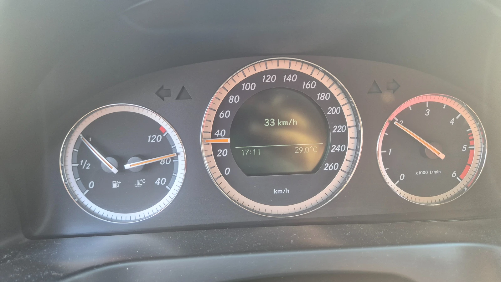 Mercedes-Benz C 220, снимка 8 - Автомобили и джипове - 55604299