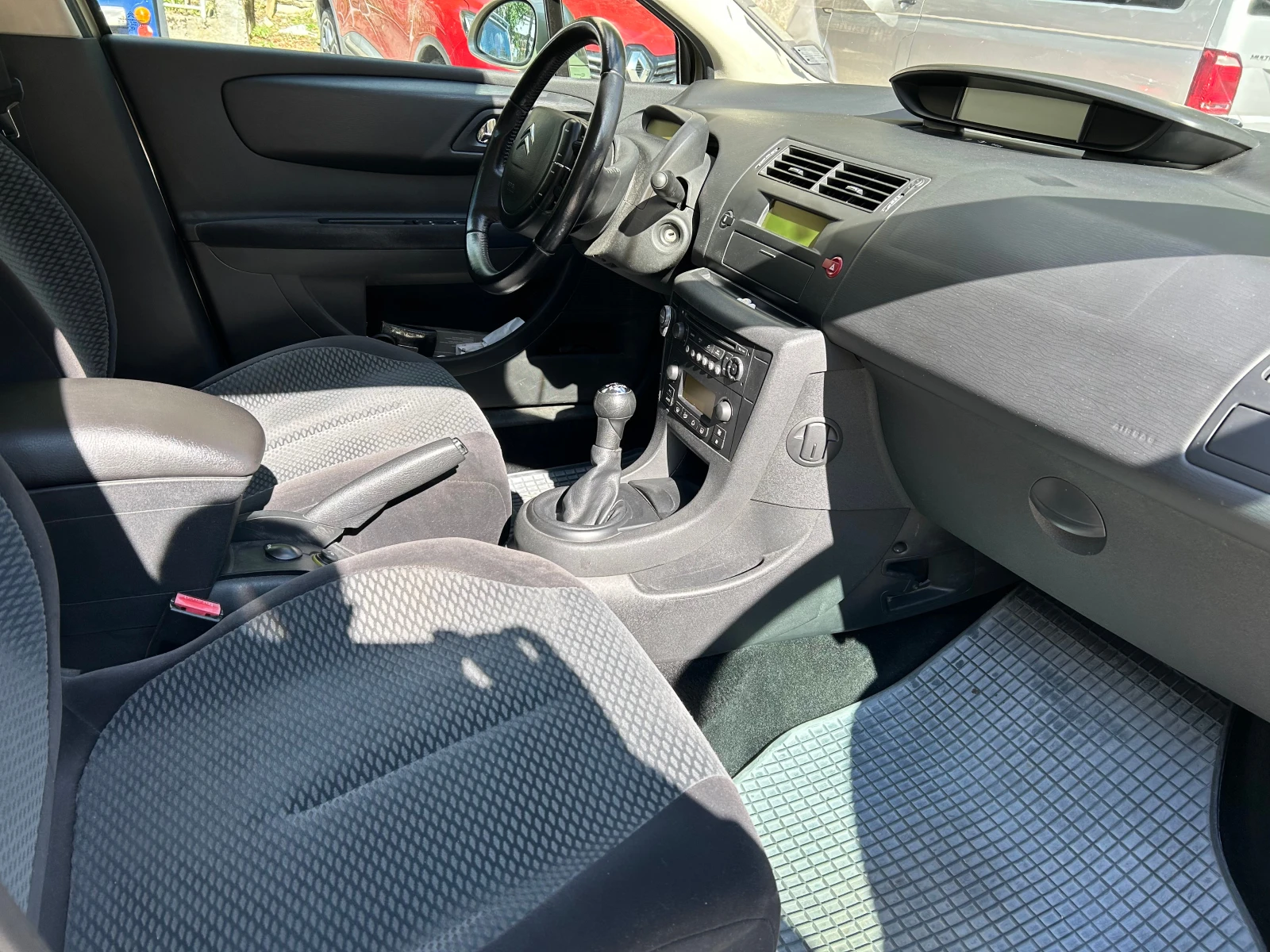 Citroen C4, снимка 9 - Автомобили и джипове - 55834183