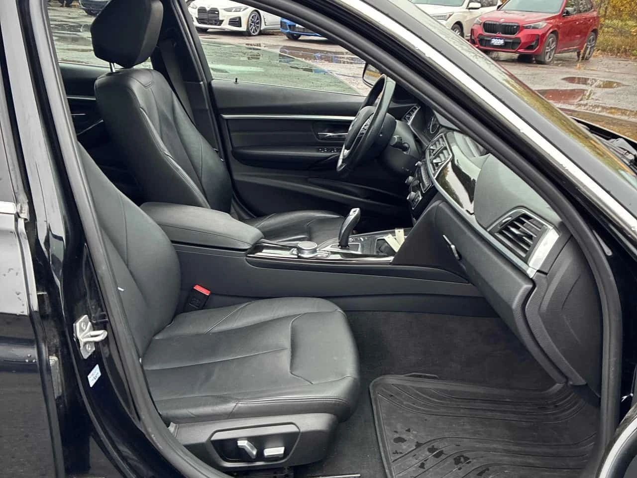 BMW 330 * 330i xDrive * CARFAX * ��� ������������ ������ | Mobile.bg � ����������� 17