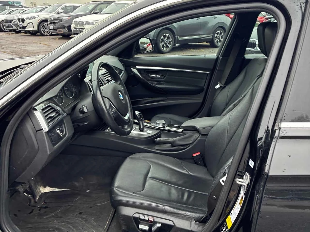 BMW 330 * 330i xDrive * CARFAX * ��� ������������ ������ | Mobile.bg � ����������� 12