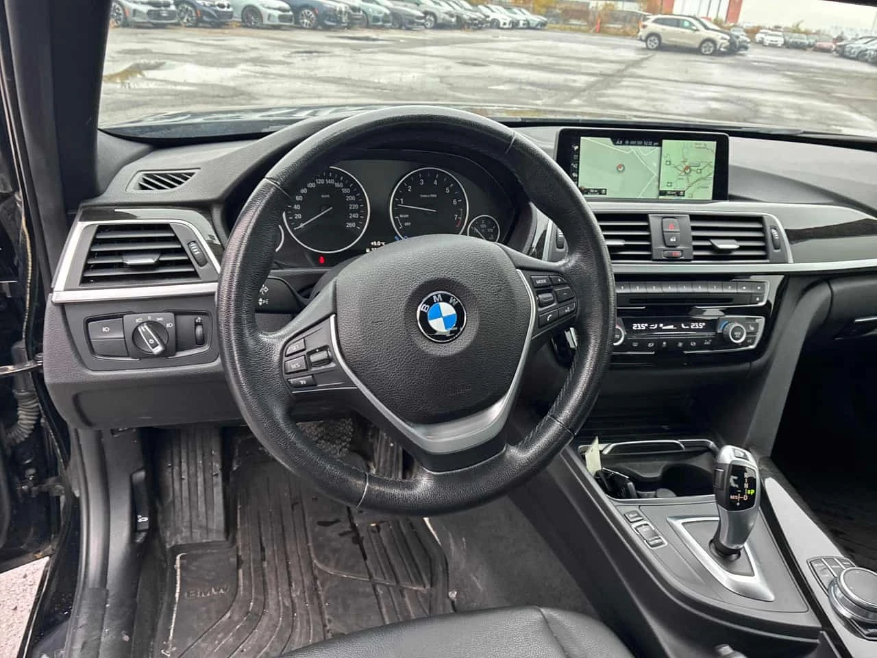BMW 330 * 330i xDrive * CARFAX * ��� ������������ ������ | Mobile.bg � ����������� 13