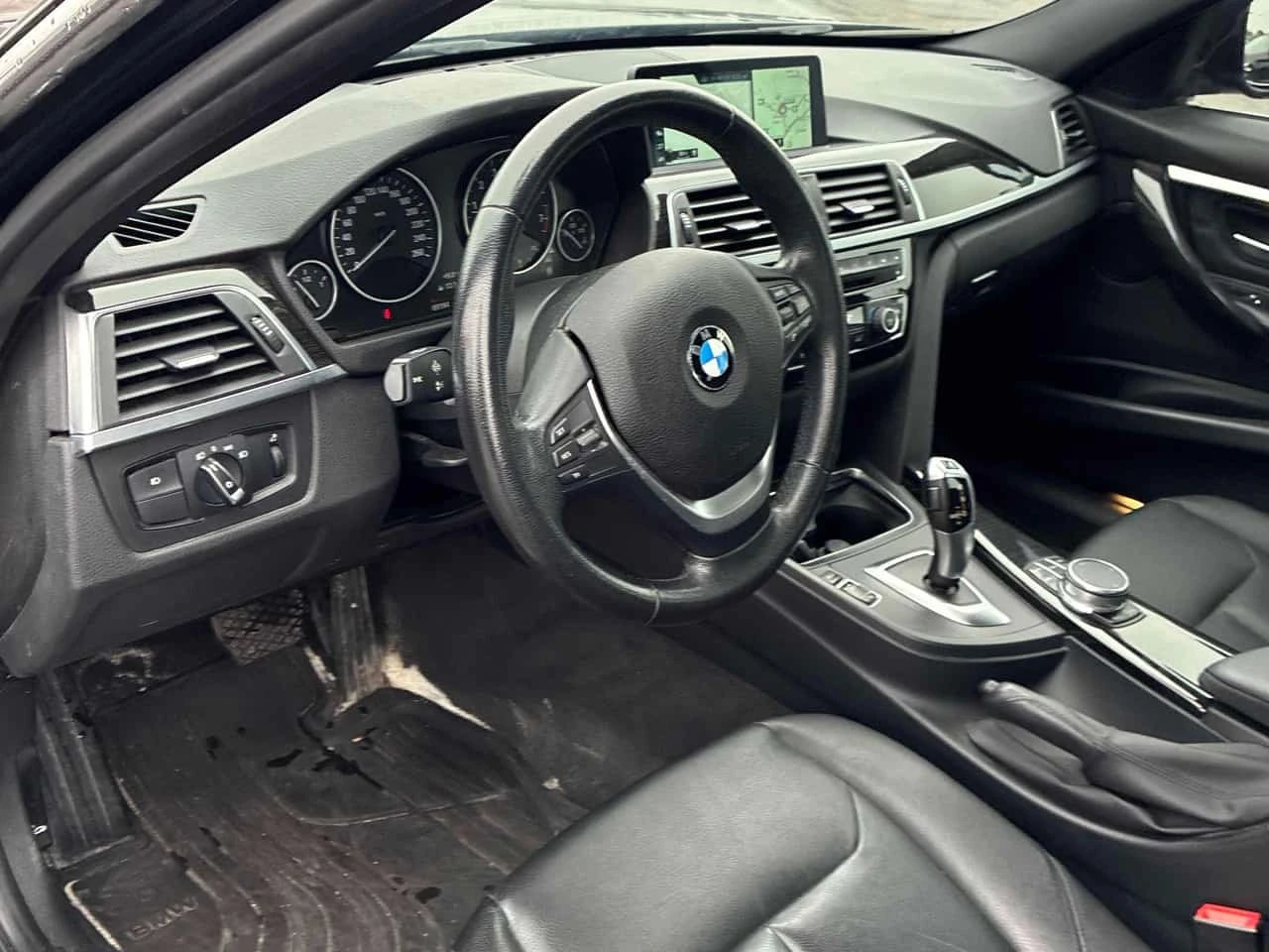 BMW 330 * 330i xDrive * CARFAX * ��� ������������ ������ | Mobile.bg � ����������� 5