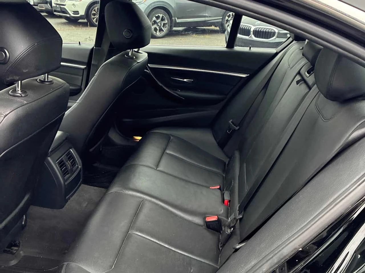 BMW 330 * 330i xDrive * CARFAX * ��� ������������ ������ | Mobile.bg � ����������� 15