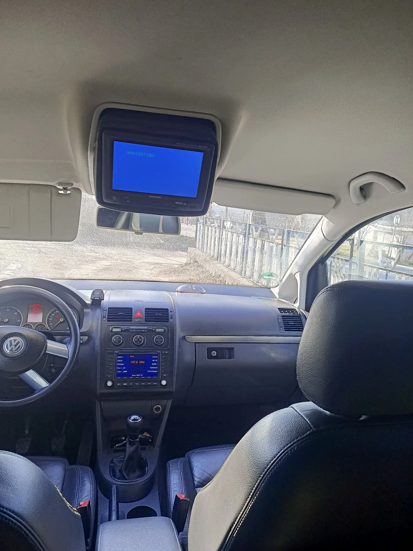 VW Touran, снимка 5 - Автомобили и джипове - 56605539