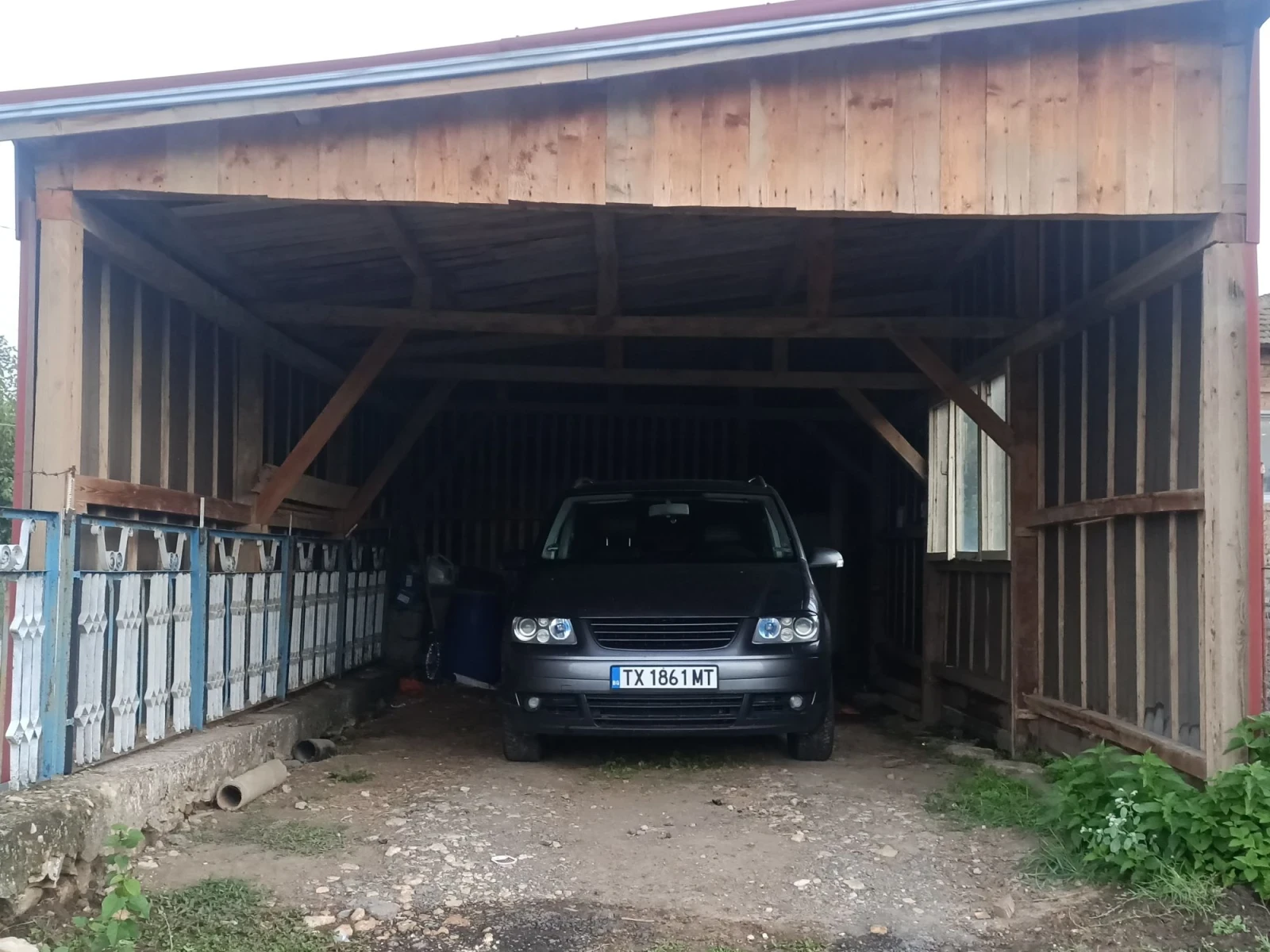 VW Touran, снимка 6 - Автомобили и джипове - 56605539