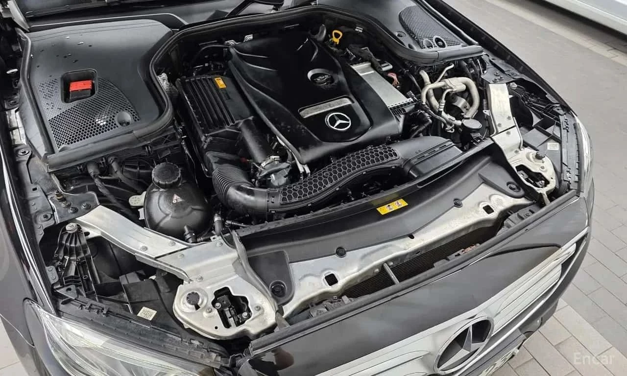 Mercedes-Benz E 300, снимка 6 - Автомобили и джипове - 56726529
