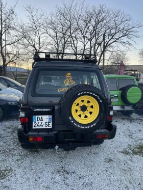 Mitsubishi Pajero 2.5TDI - 6000 € / 11734.98 лв. - 19742968 17