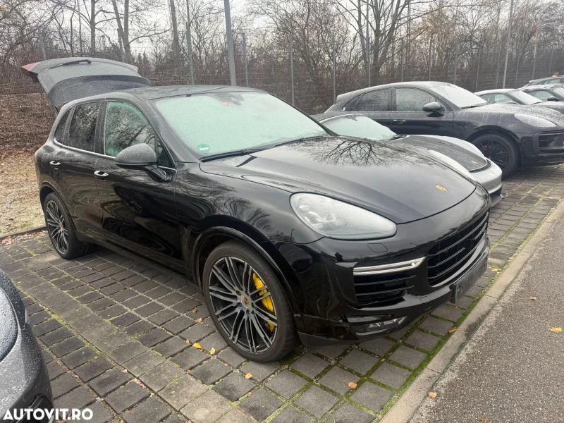 Porsche Cayenne, снимка 4 - Автомобили и джипове - 52740146