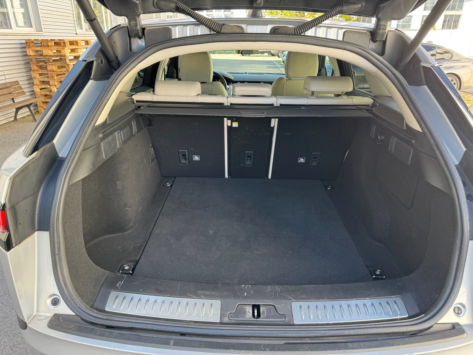 Land Rover Range Rover Velar S 4WD Auto - изображение 9
