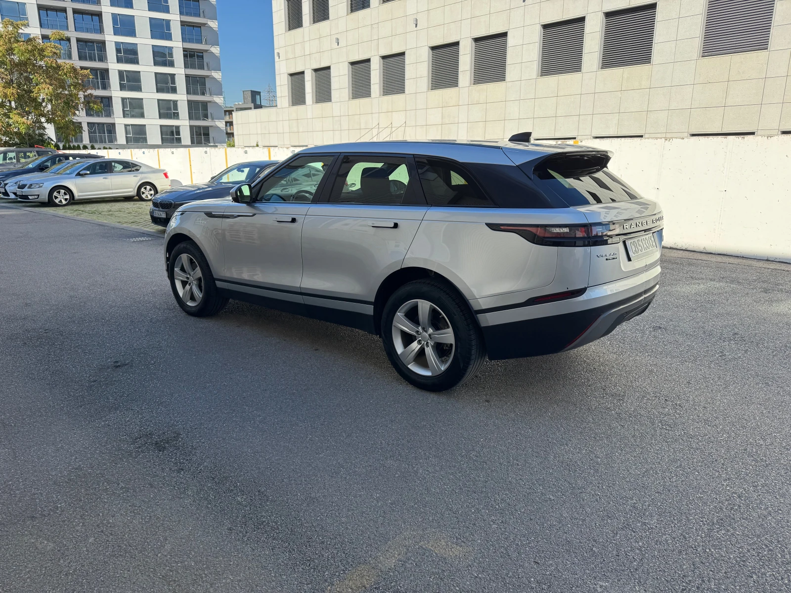 Land Rover Range Rover Velar S 4WD Auto - изображение 6