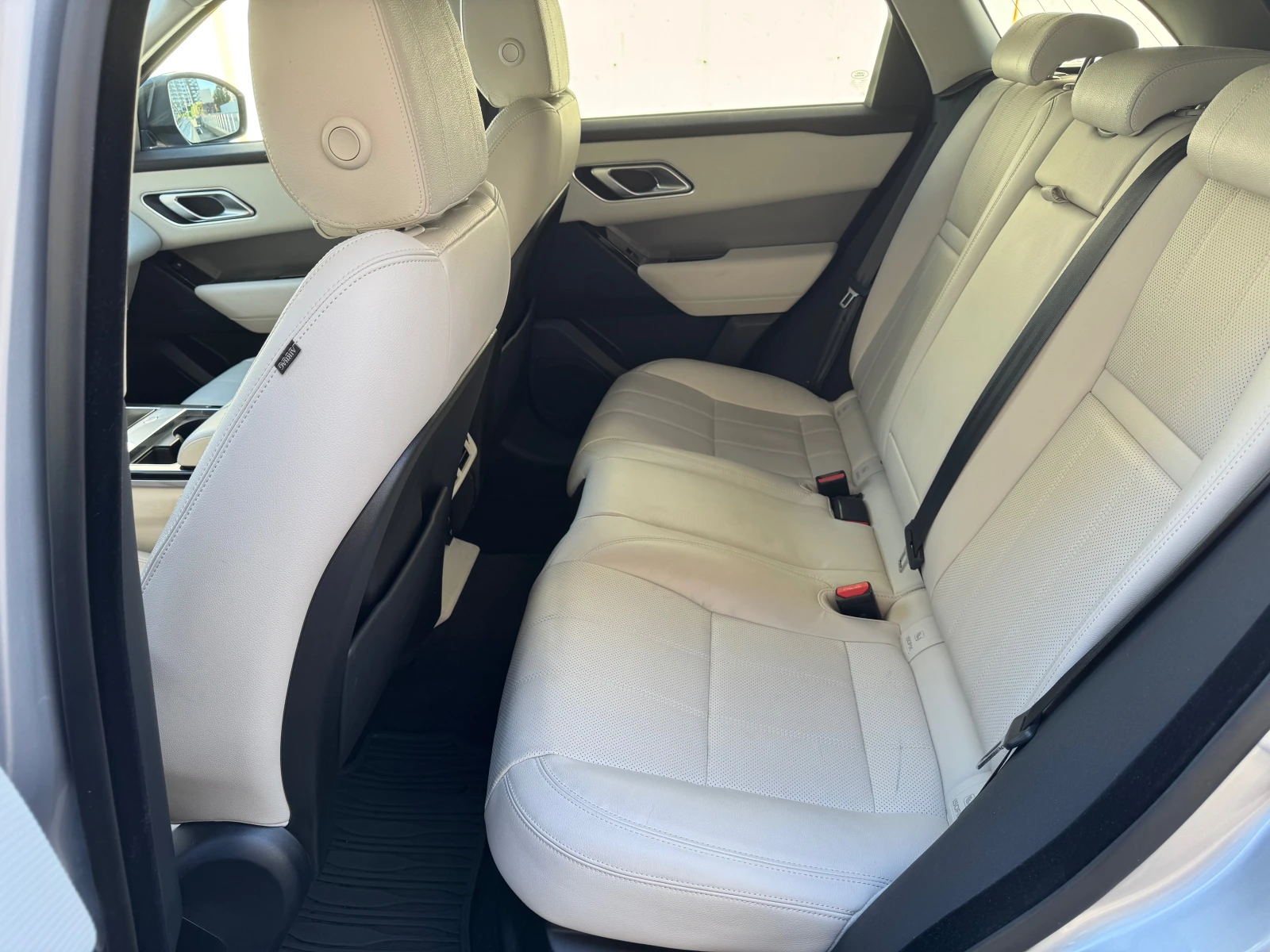 Land Rover Range Rover Velar S 4WD Auto - изображение 8