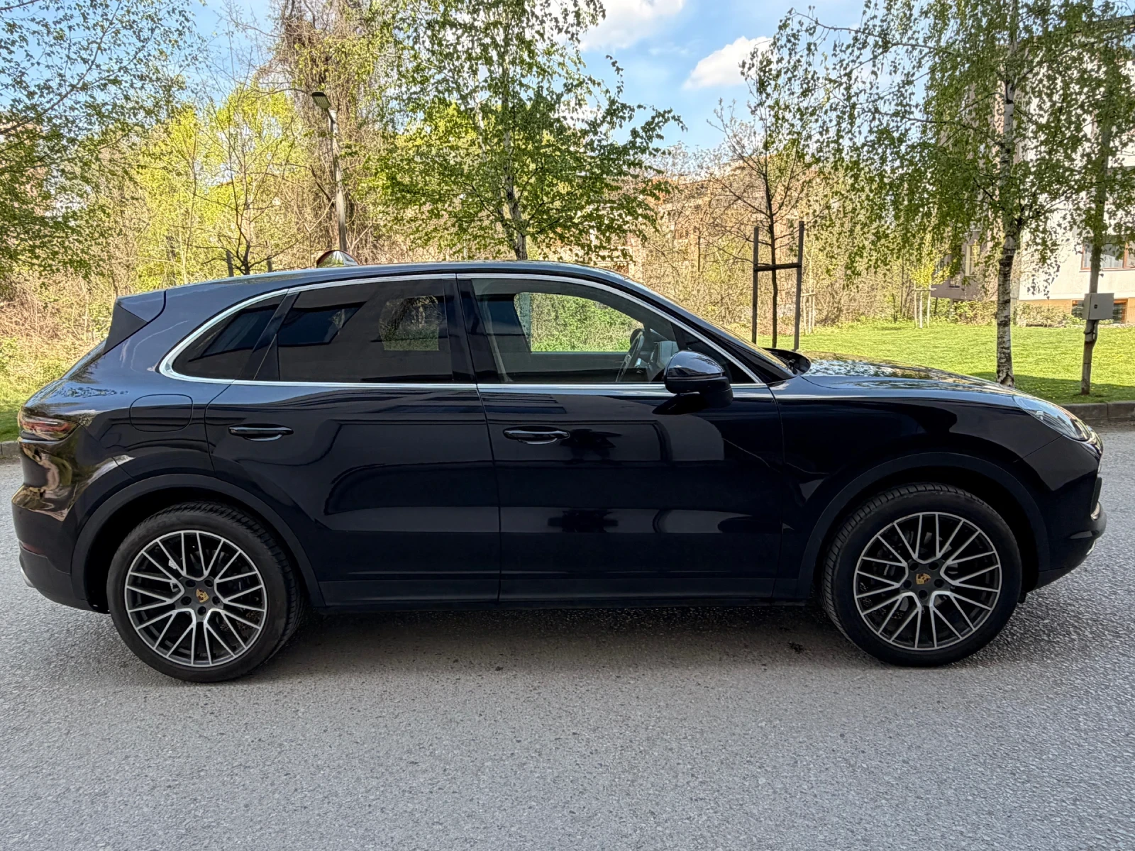 Porsche Cayenne 3.0 / V6 / ПОДГРЕВ / 360 КАМЕРА, снимка 8 - Автомобили и джипове - 53350928