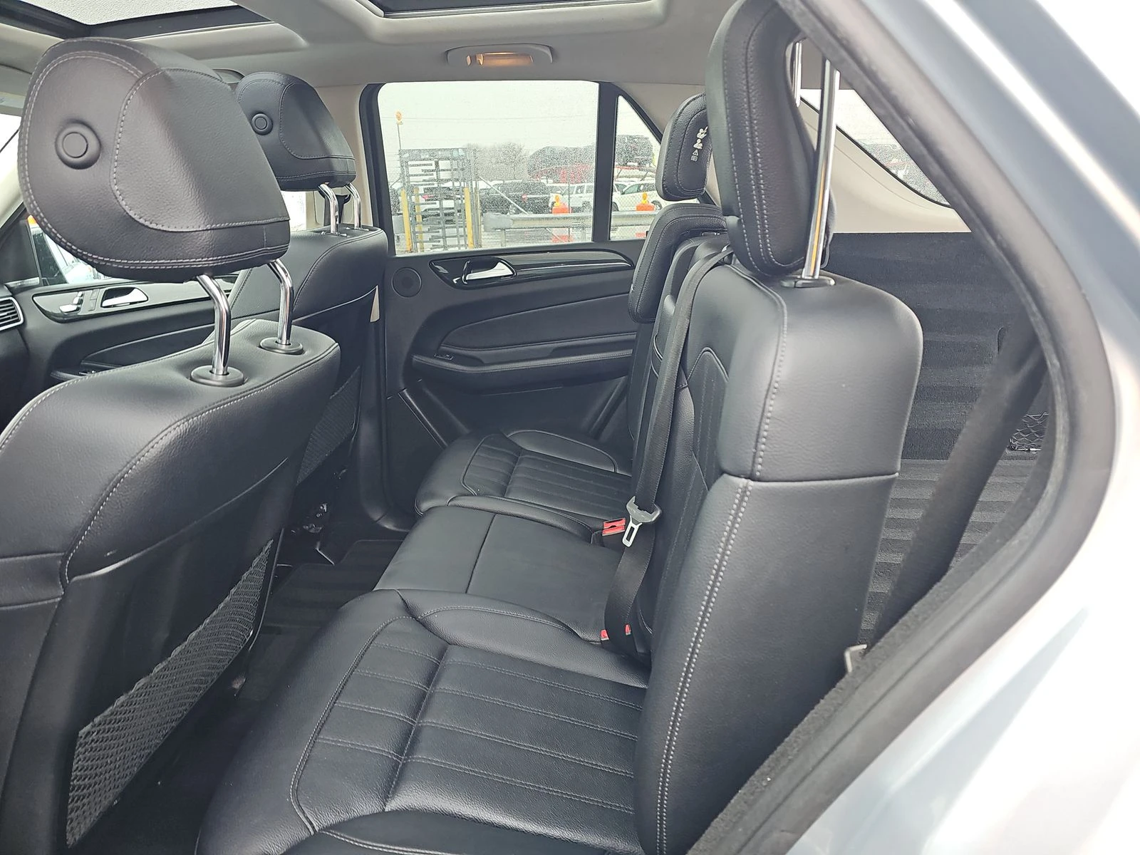 Mercedes-Benz GLE 350 4MATIC, снимка 13 - Автомобили и джипове - 53713664