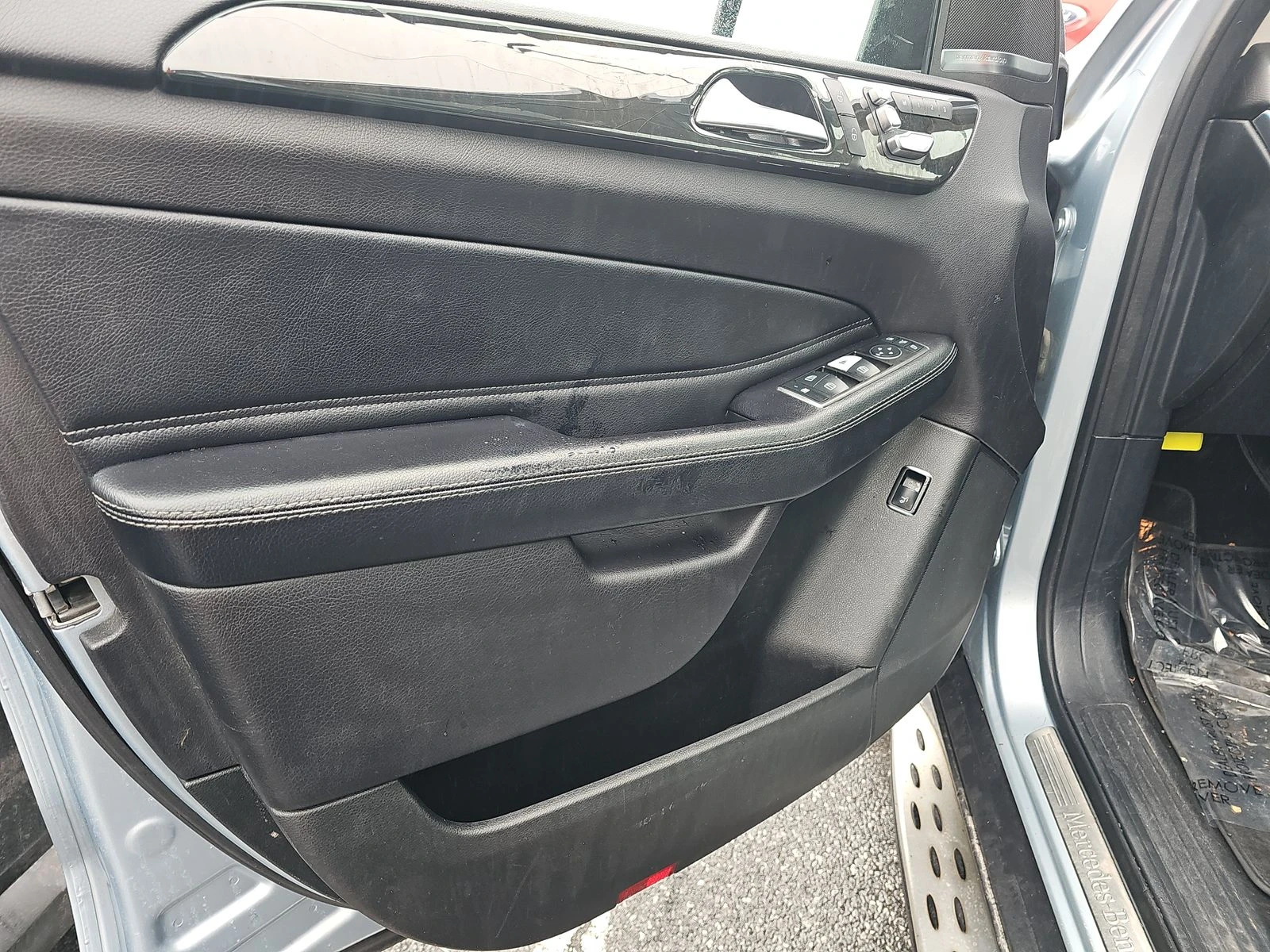 Mercedes-Benz GLE 350 4MATIC, снимка 11 - Автомобили и джипове - 53713664