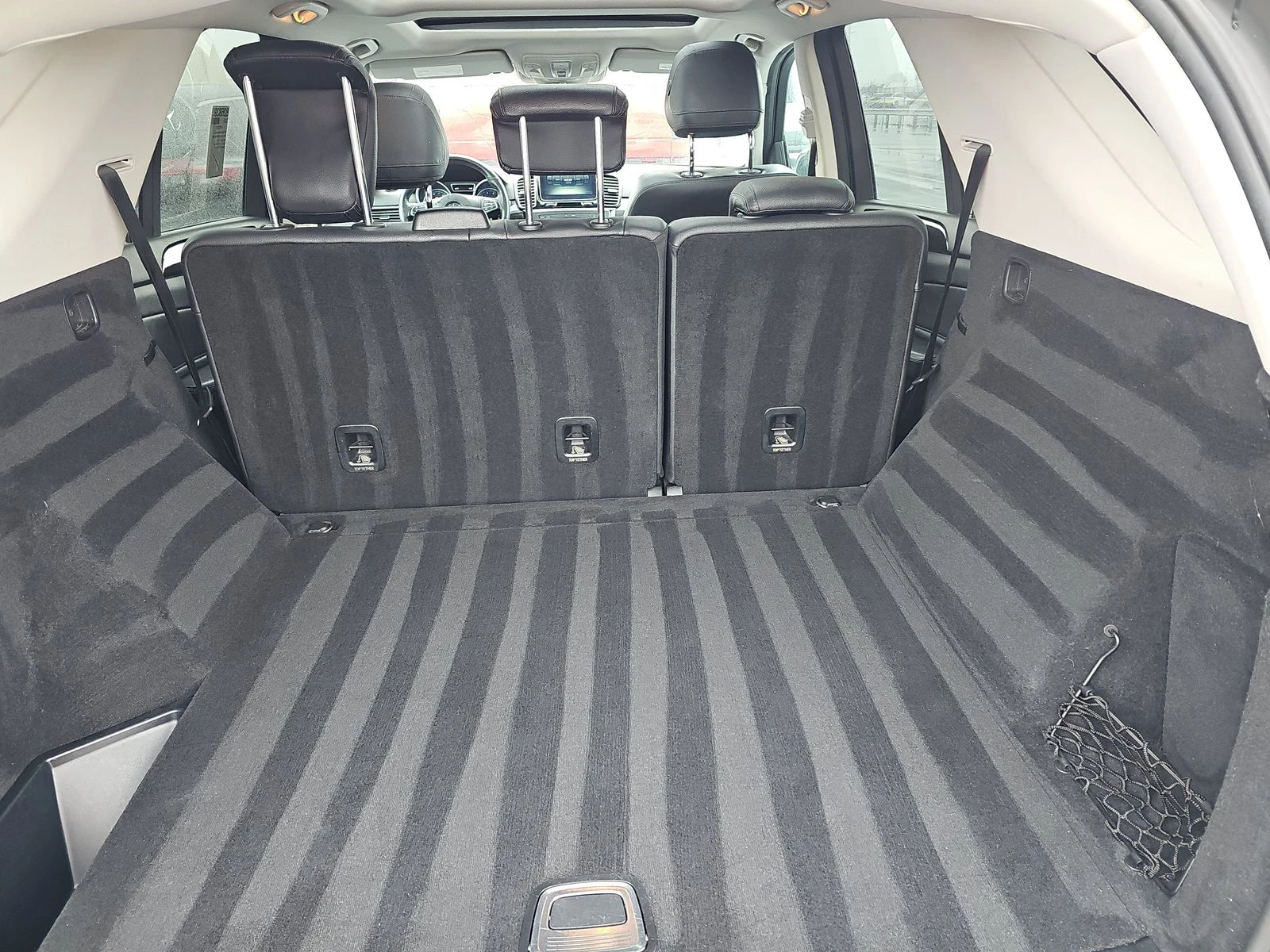 Mercedes-Benz GLE 350 4MATIC, снимка 17 - Автомобили и джипове - 53713664