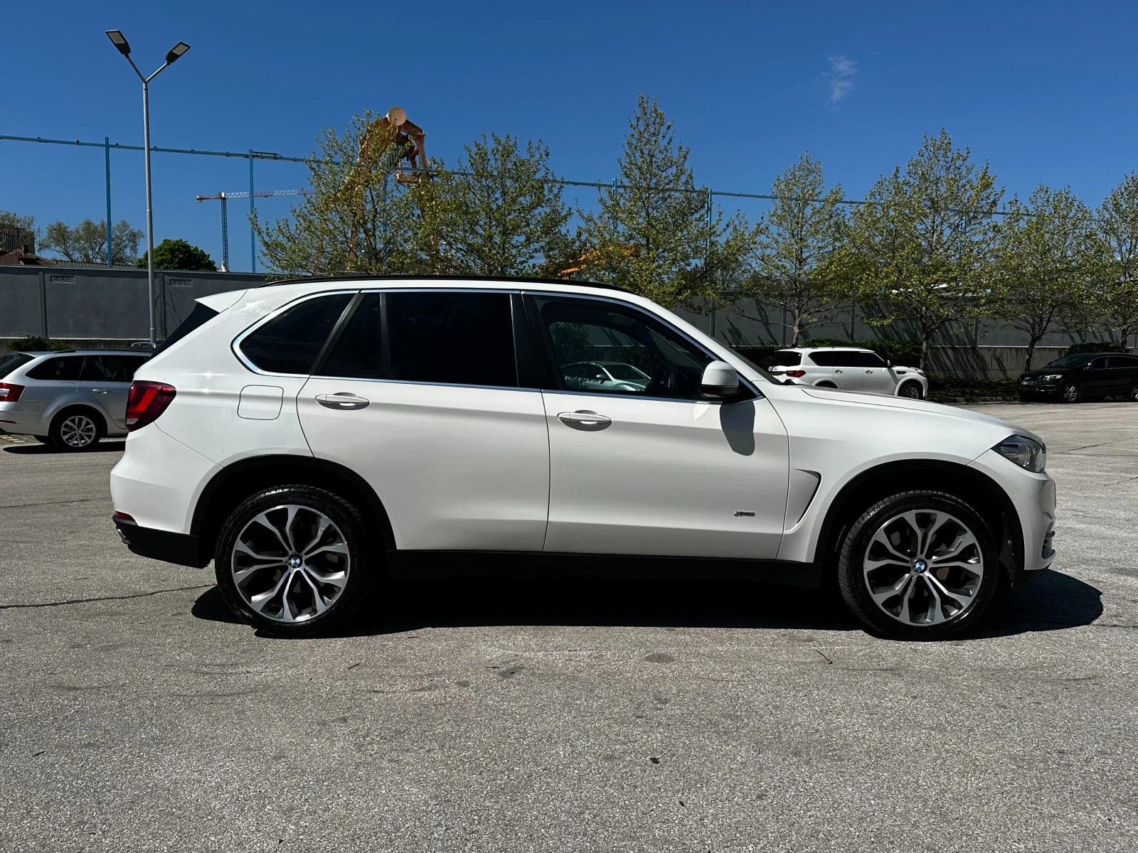 BMW X5 X Drive, снимка 5 - Автомобили и джипове - 54423301