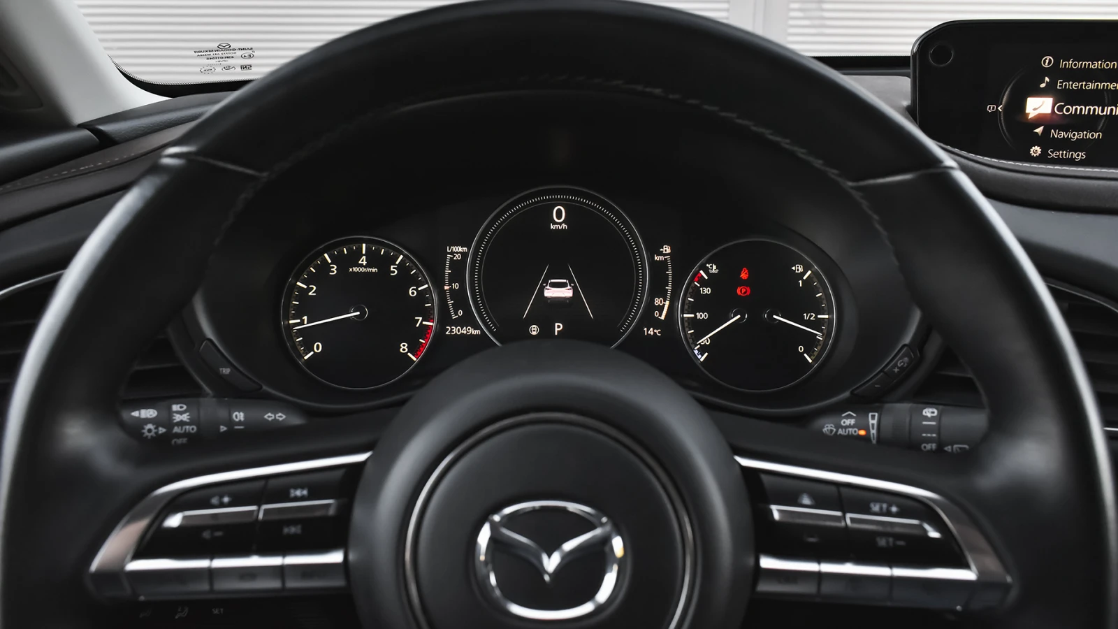 Mazda CX-30 2.0 SKYACTIVE-G Comfort PLUS 4x4 Automatic, снимка 13 - Автомобили и джипове - 54428061