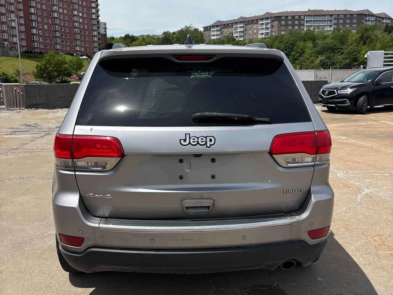 Jeep Grand cherokee * Limited * ПОДГРЕВИ * ПАНО * KEYLESS * CARFAX, снимка 17 - Автомобили и джипове - 54964080