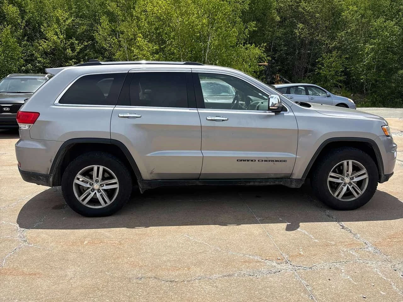 Jeep Grand cherokee * Limited * ПОДГРЕВИ * ПАНО * KEYLESS * CARFAX, снимка 3 - Автомобили и джипове - 54964080