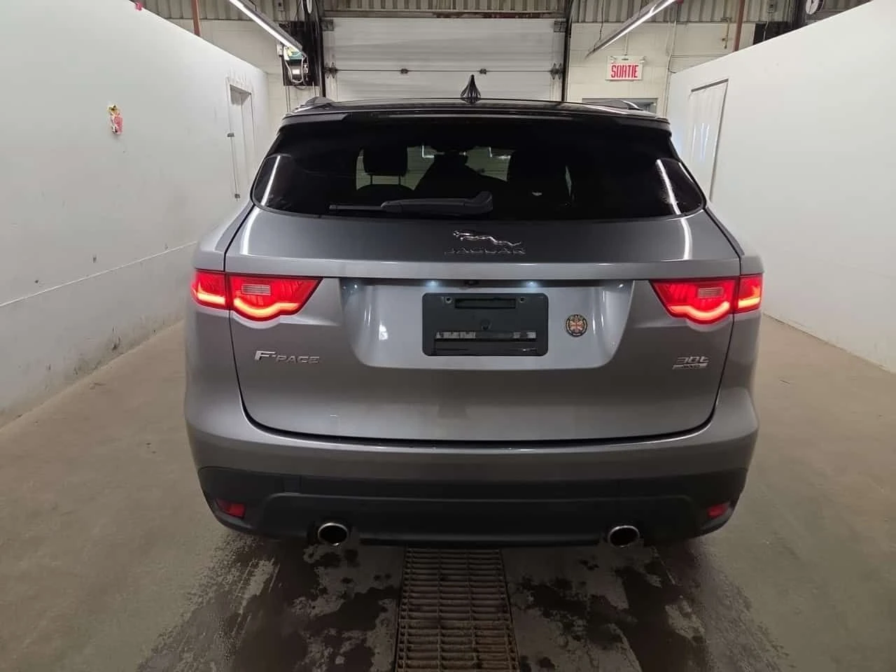 Jaguar F-PACE * PRESTIGE * CARFAX * ЦЕНА ДО БГ, снимка 4 - Автомобили и джипове - 55472990